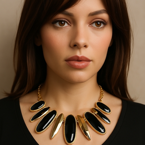 Gold tone Dark Purple Drop Design Statement Necklace - Women's Fashion Jewelry - Picture 1 of 7